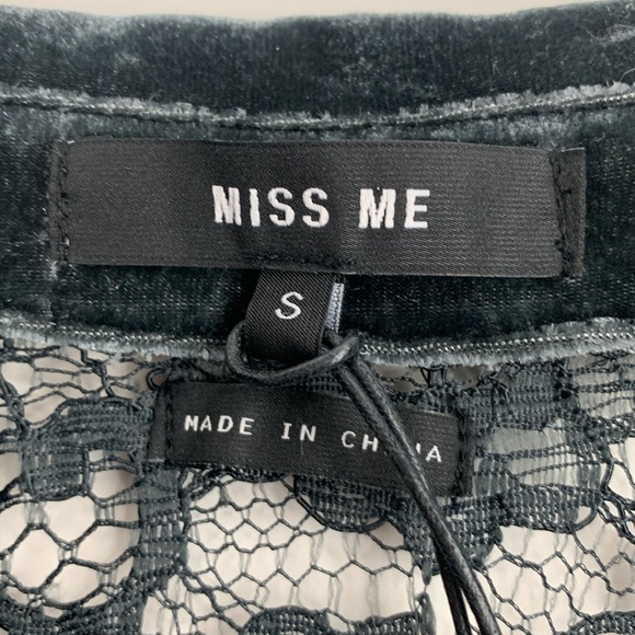 Miss Me Velvet Gray Sleeveless lace button down top shirt beaded Size Small NWT - Picture 6 of 13